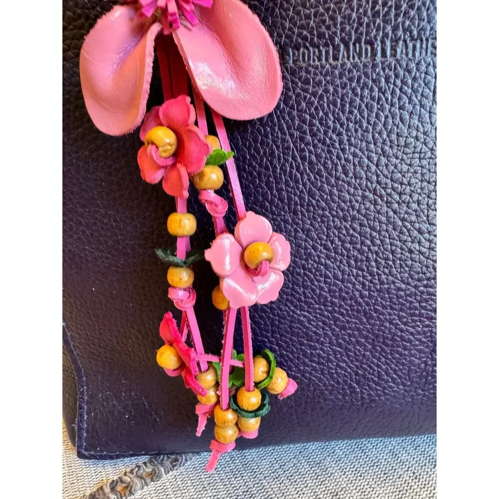 West Hills Studio flower size